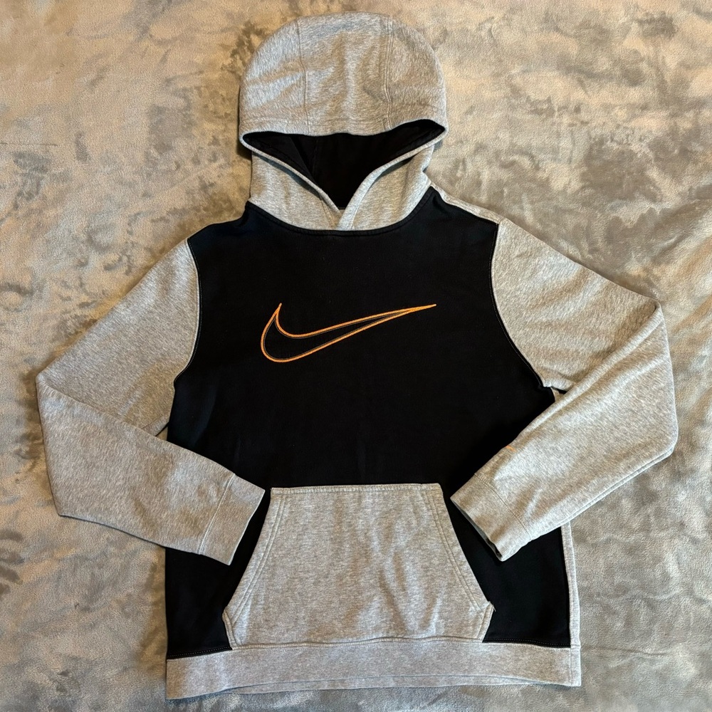 Boys Nike hoodie size xl
